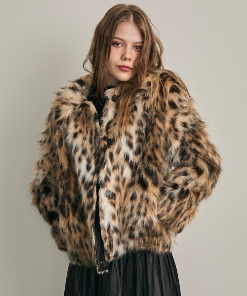 Clum(クルム)の「レオパードエコファーブルゾン(その他アウター・レディース・ベージュ系・SMALL/MEDIUM)」の3枚目の写真