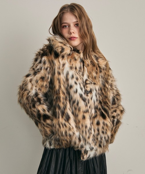 Clum(クルム)の「レオパードエコファーブルゾン(その他アウター・レディース・ベージュ系・SMALL/MEDIUM)」の4枚目の写真