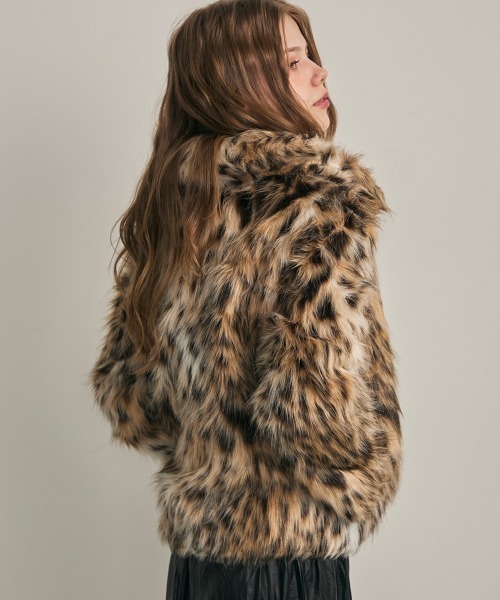 Clum(クルム)の「レオパードエコファーブルゾン(その他アウター・レディース・ベージュ系・SMALL/MEDIUM)」の10枚目の写真