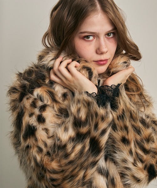 Clum(クルム)の「レオパードエコファーブルゾン(その他アウター・レディース・ベージュ系・SMALL/MEDIUM)」の11枚目の写真