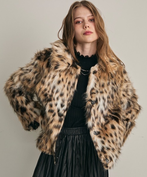 Clum(クルム)の「レオパードエコファーブルゾン(その他アウター・レディース・ベージュ系・SMALL/MEDIUM)」の2枚目の写真
