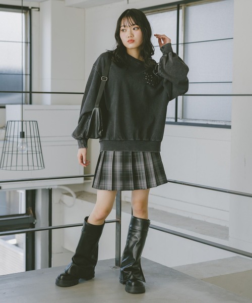 repipi armario(レピピ アルマリオ)の「ハイウエストプリーツスカート(スカート・キッズ・チャコールグレー/ブルー/ブラック・SMALL/MEDIUM/LARGE)」の7枚目の写真