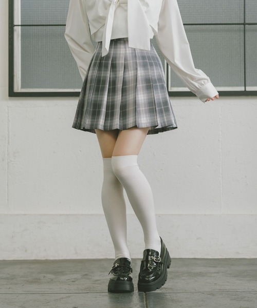 repipi armario(レピピ アルマリオ)の「ハイウエストプリーツスカート(スカート・キッズ・チャコールグレー/ブルー/ブラック・SMALL/MEDIUM/LARGE)」の8枚目の写真