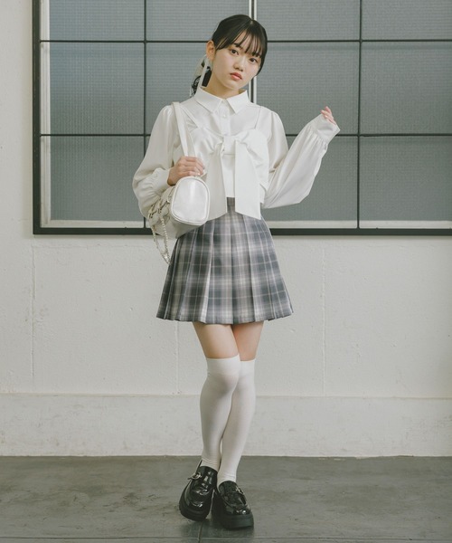 repipi armario(レピピ アルマリオ)の「ハイウエストプリーツスカート(スカート・キッズ・チャコールグレー/ブルー/ブラック・SMALL/MEDIUM/LARGE)」の10枚目の写真