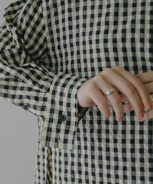 MANOF(マノフ)の「OVER SIZED 2WAY SHIRTS(シャツ/ブラウス・レディース・ブラックミックス・S/M)」の18枚目の写真