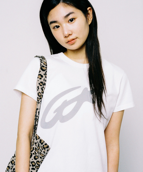 WEBHOUSE(ウェブハウス)の「ウィメンズウェブシンボルエンジェルTシャツ - ホワイト(Tシャツ/カットソー・レディース・その他・ONE SIZE)」の1枚目の写真