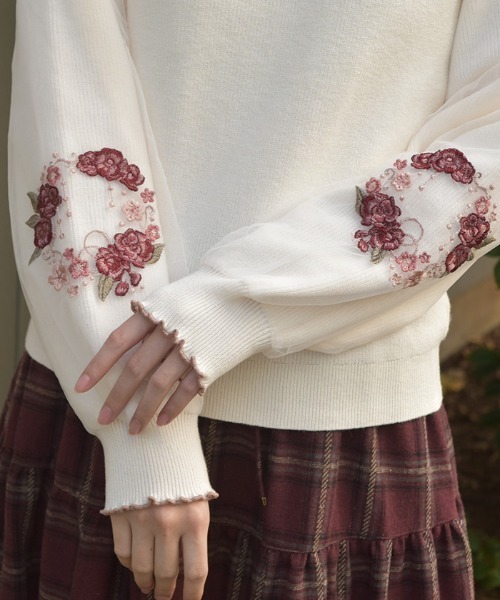 axes femme（アクシーズファム）の「カメリア刺繍チュール袖ニット（ニット/セーター・レディース・ピンク/キナリ/ブラック・FREE）」の13枚目の写真