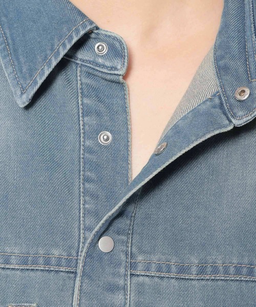 mysty woman（ミスティウーマン）の「ライトオンスデニムシャツ　659091（シャツ/ブラウス・レディース・インディゴブルー/ブルー・FREE）」の21枚目の写真