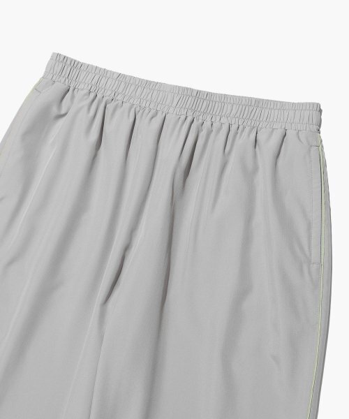 NICE GHOST CLUB(ナイスゴーストクラブ)の「3STAR PIPING TRACK PANTS_GREY(NG2DSUPA10A)(スウェットパンツ・レディース・グレー・L/M)」の3枚目の写真