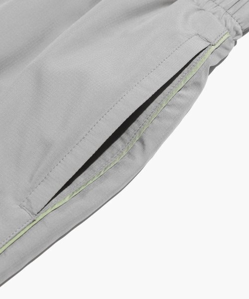 NICE GHOST CLUB(ナイスゴーストクラブ)の「3STAR PIPING TRACK PANTS_GREY(NG2DSUPA10A)(スウェットパンツ・レディース・グレー・L/M)」の4枚目の写真