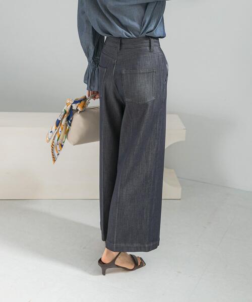 URBAN RESEARCH ROSSO WOMEN(アーバンリサーチ ロッソ)の「ピンタックストレッチワイドデニムパンツ(デニムパンツ・レディース・インディゴブルー・36/38)」の3枚目の写真