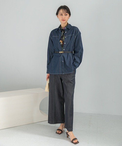 URBAN RESEARCH ROSSO WOMEN（アーバンリサーチ　ロッソ）の「ピンタックストレッチワイドデニムパンツ（デニムパンツ・レディース・インディゴブルー・36/38）」の5枚目の写真