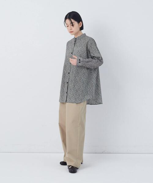 conges payes ADIEU TRISTESSE(コンジェ ペイエ アデュートリステス)の「フラワープリントポケット付きシャツ(シャツ/ブラウス・レディース・ブラック系その他・38)」の3枚目の写真