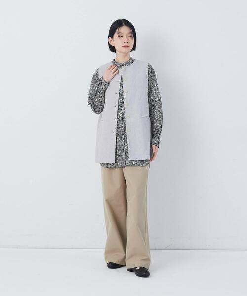 conges payes ADIEU TRISTESSE(コンジェ ペイエ アデュートリステス)の「フラワープリントポケット付きシャツ(シャツ/ブラウス・レディース・ブラック系その他・38)」の5枚目の写真