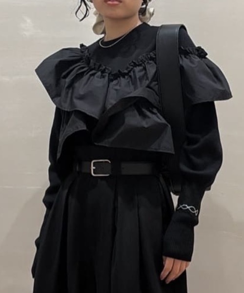 STYLEMIXER(スタイルミキサー)の「アシンメトリーフリルニットトップ(ニット/セーター・レディース・ホワイト/ネイビー/ブラック・FREE)」の2枚目の写真