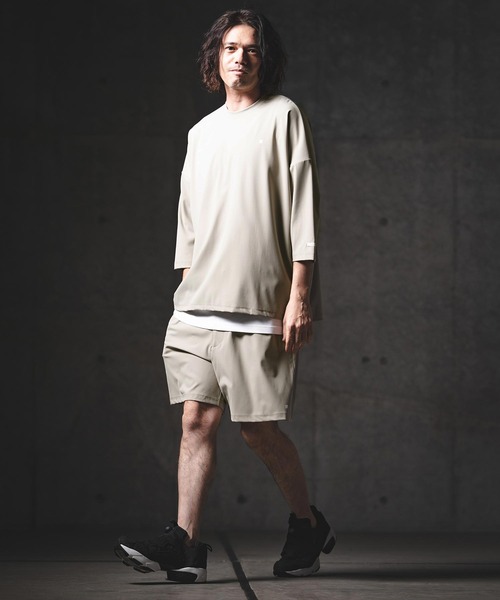 GLIMCLAP（グリムクラップ）の「mlt5567-Airy Smooth Fabric 3-4 Sleeve T-Shirt 7分袖カットソー(201-026-gls-cg)（Tシャツ/カットソー・メンズ・チャコール/ブラック/ホワイト/ベージュ・M/S/L）」の8枚目の写真