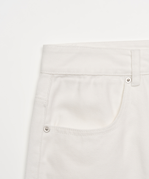 TOFFEE(トフィー)の「ディープカーブデニムパンツ (ホワイト)(デニムパンツ・メンズ・その他・SMALL/MEDIUM/LARGE/X-LARGE)」の6枚目の写真