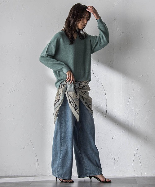 MAYSON GREY(メイソングレイ)の「Vネックラメガーターニットプルオーバー≪手洗い可能≫(ニット/セーター・レディース・オフホワイト/ライトグレー/グリーン・M)」の14枚目の写真