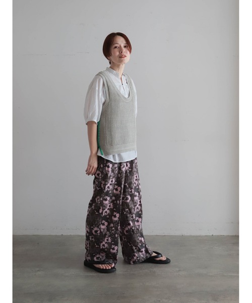 FIL DE FER（フィルデフェール）の「【予約】綿麻透かし編み ライン刺繍ベスト（ベスト・レディース・キナリ/チャコールグレー・FREE）」の8枚目の写真