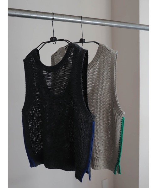 FIL DE FER（フィルデフェール）の「【予約】綿麻透かし編み ライン刺繍ベスト（ベスト・レディース・キナリ/チャコールグレー・FREE）」の22枚目の写真