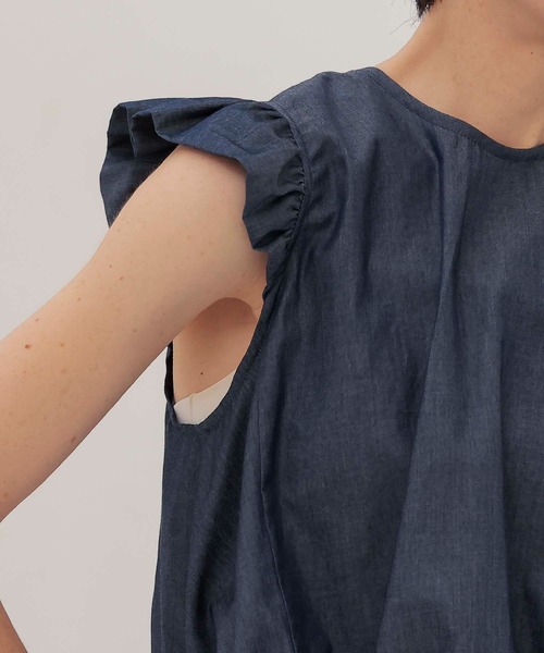 DRESSLAVE(ドレスレイブ)の「raffle bubble blouse(ラッフルバブルブラウス)(シャツ/ブラウス・レディース・ブラック/ネイビー・38)」の7枚目の写真