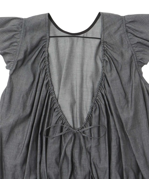 DRESSLAVE(ドレスレイブ)の「raffle bubble blouse(ラッフルバブルブラウス)(シャツ/ブラウス・レディース・ブラック/ネイビー・38)」の15枚目の写真