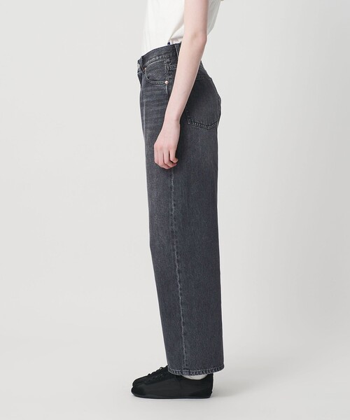 NICE WEATHER(ナイスウェザー)の「<NICE WEATHER>ウィメンズ ワイドストレート デニムパンツ(デニムパンツ・レディース・ネイビー/ブラック・S/M)」の8枚目の写真