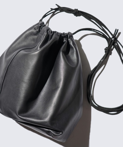 bukht(ブフト)の「Bukht ブフト / LEATHER EFFECT BAG(ハンドバッグ・メンズ・ブラック系1/ブラック・FREE)」の8枚目の写真
