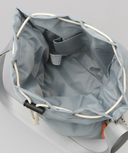cheek(BAG)(チーク)の「撥水 2WAY ショルダートート 巾着 ヘルメット パフバッグ パディングバッグ(ショルダーバッグ・レディース・ブラック/パープル/ベージュ/グレー/カーキ/アイボリー・FREE)」の10枚目の写真