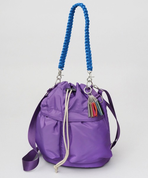 cheek(BAG)(チーク)の「撥水 2WAY ショルダートート 巾着 ヘルメット パフバッグ パディングバッグ(ショルダーバッグ・レディース・ブラック/パープル/ベージュ/グレー/カーキ/アイボリー・FREE)」の17枚目の写真