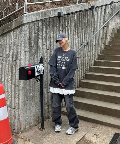 REBRENNER(リブレンナー)の「DTFトリップピグメントレイヤードTシャツチャコール(Tシャツ/カットソー・レディース・その他・MEDIUM/LARGE/X-LARGE)」の11枚目の写真
