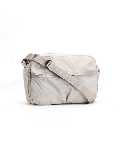CHROME（クローム）の「［ CHROME / クローム ］PAC SHOULDER 12L / パック ショルダー 12リットル 耐水 ショルダーバッグ 容量：12L（ショルダーバッグ・メンズ・ブラック・FREE）」の17枚目の写真