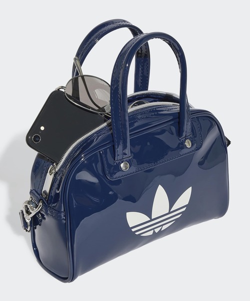 adidas(アディダス)の「adidas/アディダス アディカラー ミニボウリングバッグ 配色 バイカラー パイピング 2way エナメルバッグ 秋 秋服 2026年秋冬(ショルダーバッグ・レディース・ベージュ/ブルー/ブラック/インディゴブルー・FREE)」の22枚目の写真
