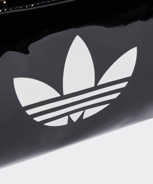 adidas(アディダス)の「adidas/アディダス アディカラー ミニボウリングバッグ 配色 バイカラー パイピング 2way エナメルバッグ 秋 秋服 2026年秋冬(ショルダーバッグ・レディース・ベージュ/ブルー/ブラック/インディゴブルー・FREE)」の16枚目の写真
