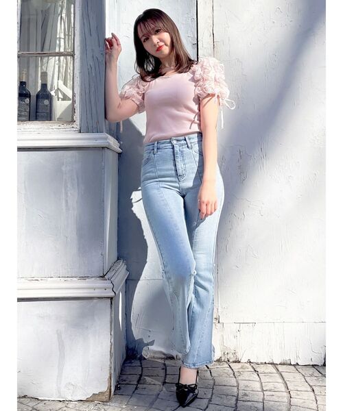 dazzlin(ダズリン)の「スイッチングフレアデニムパンツ(デニムパンツ・レディース・ブルー/インディゴブルー・LARGE/MEDIUM/SMALL)」の15枚目の写真