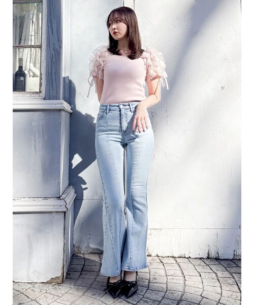 dazzlin(ダズリン)の「スイッチングフレアデニムパンツ(デニムパンツ・レディース・ブルー/インディゴブルー・LARGE/MEDIUM/SMALL)」の16枚目の写真