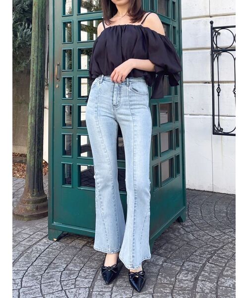 dazzlin(ダズリン)の「スイッチングフレアデニムパンツ(デニムパンツ・レディース・ブルー/インディゴブルー・LARGE/MEDIUM/SMALL)」の20枚目の写真