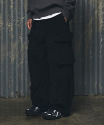 WIDE CORDUROY BELTED CARGO POCKET PANTS - BLACK