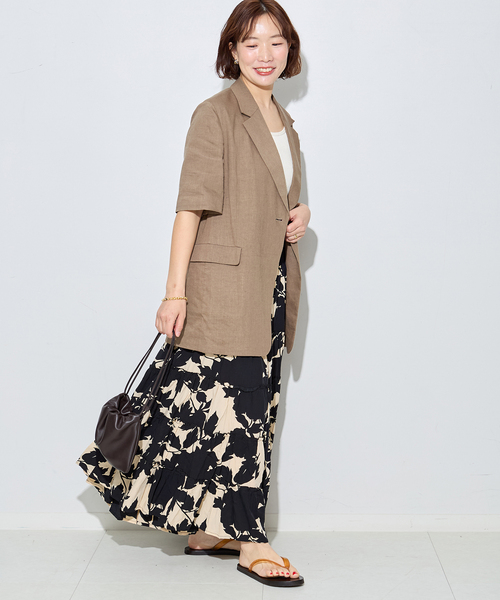 journal standard L'essage（ジャーナルスタンダードレサージュ）の「別注【LUSANA / ルサーナ】RUFFLE TIRED MAXI SKIRT：スカート（スカート・レディース・オートミール/ブラックミックス・SMALL）」の5枚目の写真