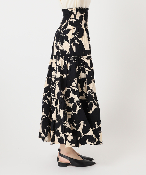 journal standard L'essage（ジャーナルスタンダードレサージュ）の「別注【LUSANA / ルサーナ】RUFFLE TIRED MAXI SKIRT：スカート（スカート・レディース・オートミール/ブラックミックス・SMALL）」の17枚目の写真
