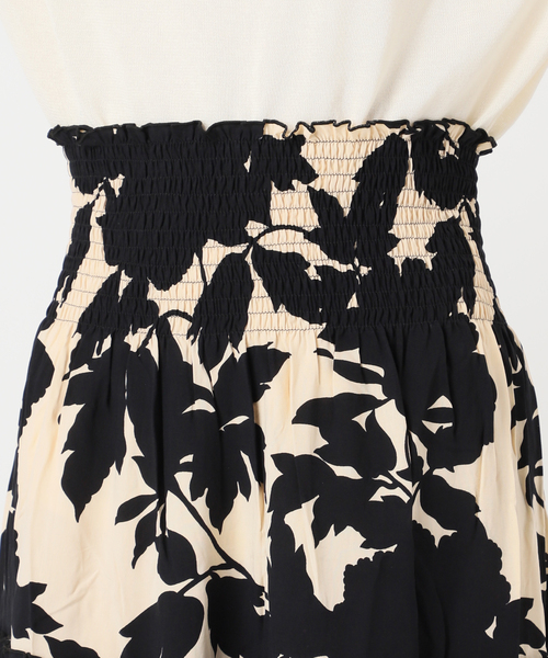 journal standard L'essage（ジャーナルスタンダードレサージュ）の「別注【LUSANA / ルサーナ】RUFFLE TIRED MAXI SKIRT：スカート（スカート・レディース・オートミール/ブラックミックス・SMALL）」の19枚目の写真