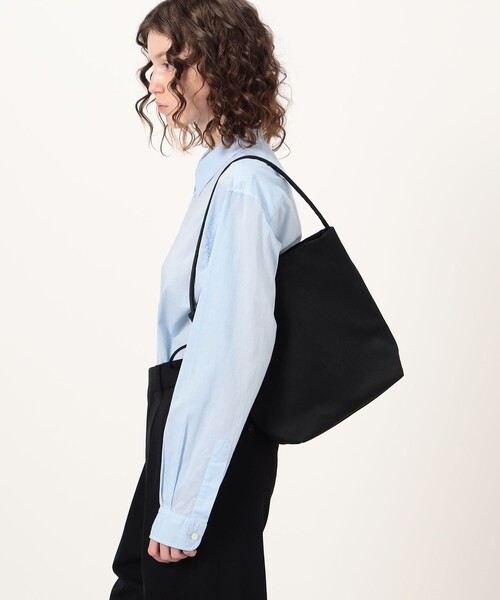 MARY AL TERNA（メアリオルターナ）の「MARY AL TERNA WRAPPING バッグ（トートバッグ・レディース・ブラック・FREE）」の2枚目の写真