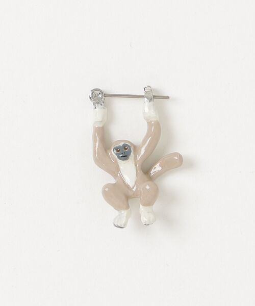 gargle(ガーグル)の「gargle ガーグル:アニマルシリーズ テナガザル バナナ ピアス(ピアス(両耳用)・レディース・ベージュ・FREE)」の4枚目の写真