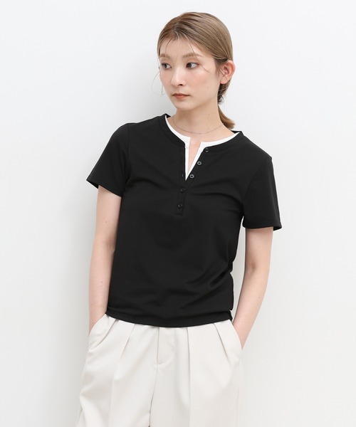 select MOCA(セレクトモカ)の「レイヤードライクヘンリーネックTシャツ(Tシャツ/カットソー・レディース・グレー/ブラウン/ブラック・FREE)」の1枚目の写真