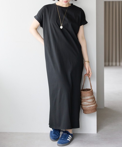 r.（アールドット）の「【接触冷感・UVカット・吸水速乾機能付き】バックオープンワンピース（ワンピース・レディース・キャメル/チャコールグレー/ブルー/ブラック・FREE）」の14枚目の写真