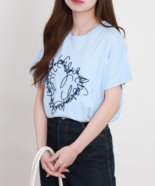 BRODIAEA(ブローディア)の「BRODIAEA ブラシ刺繍半袖Tシャツ ハートモチーフ プレミアムコットン(Tシャツ/カットソー・レディース・サックスブルー/オフホワイト/ベージュ・40)」の21枚目の写真