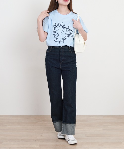 BRODIAEA(ブローディア)の「BRODIAEA ブラシ刺繍半袖Tシャツ ハートモチーフ プレミアムコットン(Tシャツ/カットソー・レディース・サックスブルー/オフホワイト/ベージュ・40)」の22枚目の写真