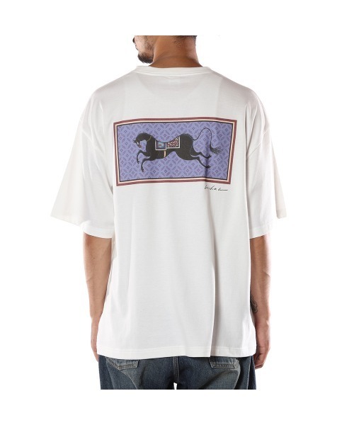 CALEE(キャリー)の「HORSE ART TEE <MIHO MURAKAMI DESIGN>(Tシャツ/カットソー・メンズ・ホワイト・SMALL/MEDIUM/LARGE/X-LARGE)」の2枚目の写真