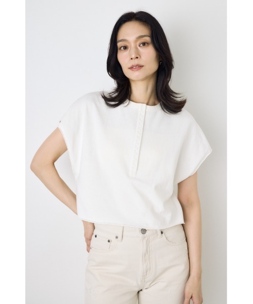 AZUL by moussy(アズールバイマウジー)の「【身長/骨格別着用画像あり】【セットアップ対応】2WAYヘンリーネックトップス 半袖 フレンチスリーブ 夏服 春服 秋服 ショート丈 クロップド丈(Tシャツ/カットソー・レディース・ライトブラック/ベージュ/オフホワイト/ブルー・SMALL/MEDIUM)」の9枚目の写真