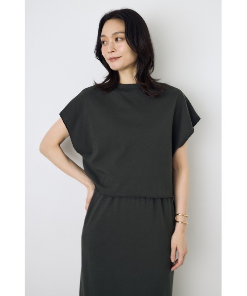 AZUL by moussy(アズールバイマウジー)の「【身長/骨格別着用画像あり】【セットアップ対応】2WAYヘンリーネックトップス 半袖 フレンチスリーブ 夏服 春服 秋服 ショート丈 クロップド丈(Tシャツ/カットソー・レディース・ライトブラック/ベージュ/オフホワイト/ブルー・SMALL/MEDIUM)」の20枚目の写真